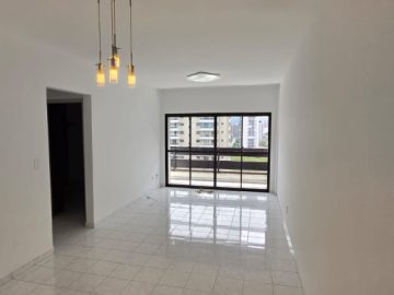 Apartamento com 2 quartos 2 banheiros, varanda no Boqueirão