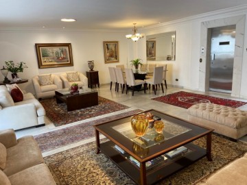 Apartamento com 257M², 4 dormitórios, 2 suítes no Gonzaga